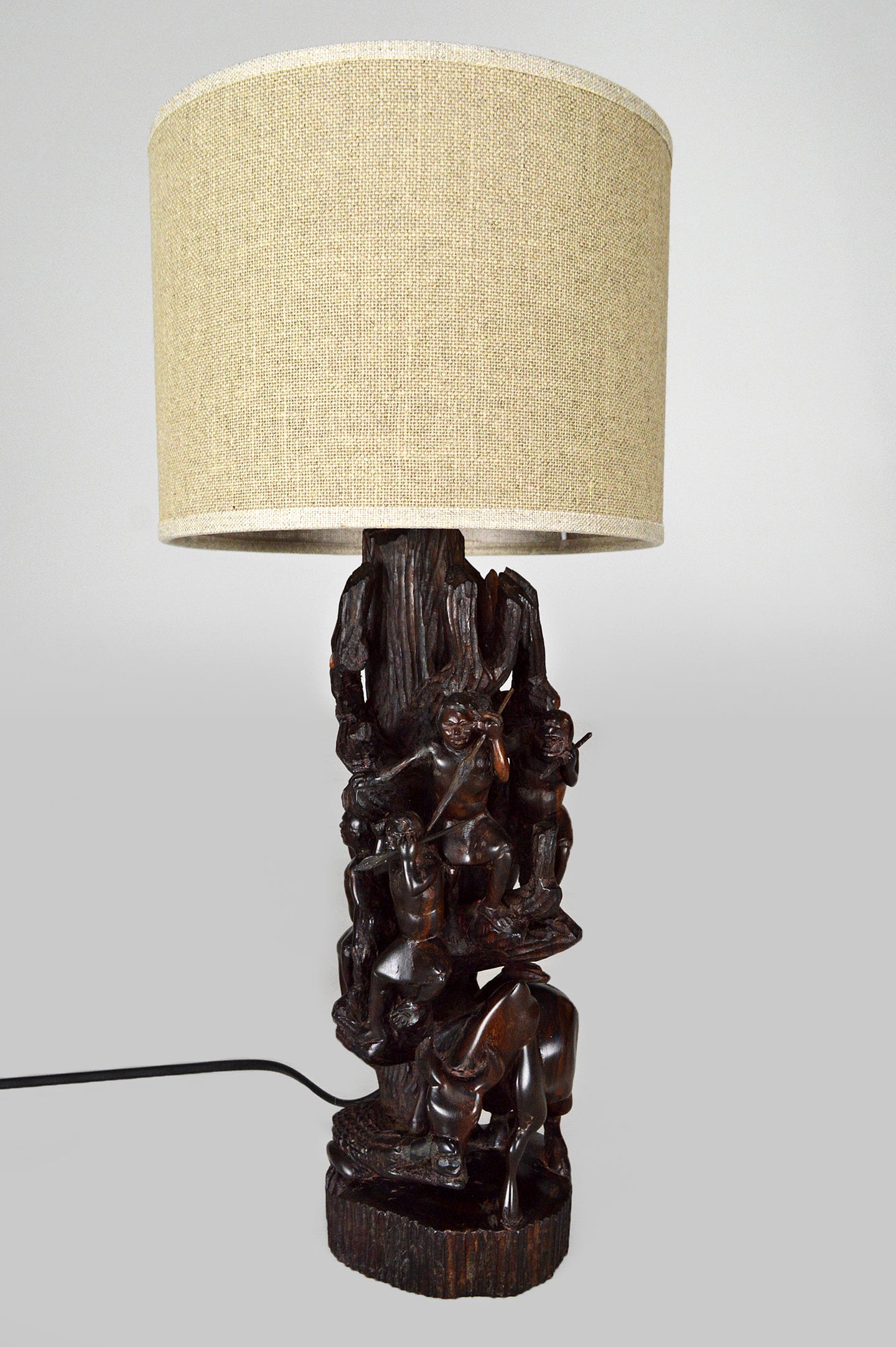 Lampe africaine en ébène sculpté