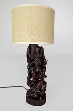 Cargar imagen en el visor de la galería, Lampe africaine en ébène sculpté
