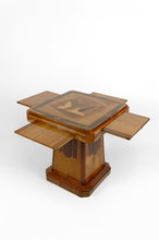 Charger l&#39;image dans la galerie, Table de jeu Art Déco en bois marqueté, circa 1925
