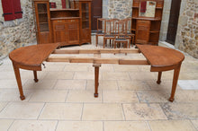 Charger l&#39;image dans la galerie, Table et 6 chaises Art Nouveau par Gauthier-Poinsignon en chêne
