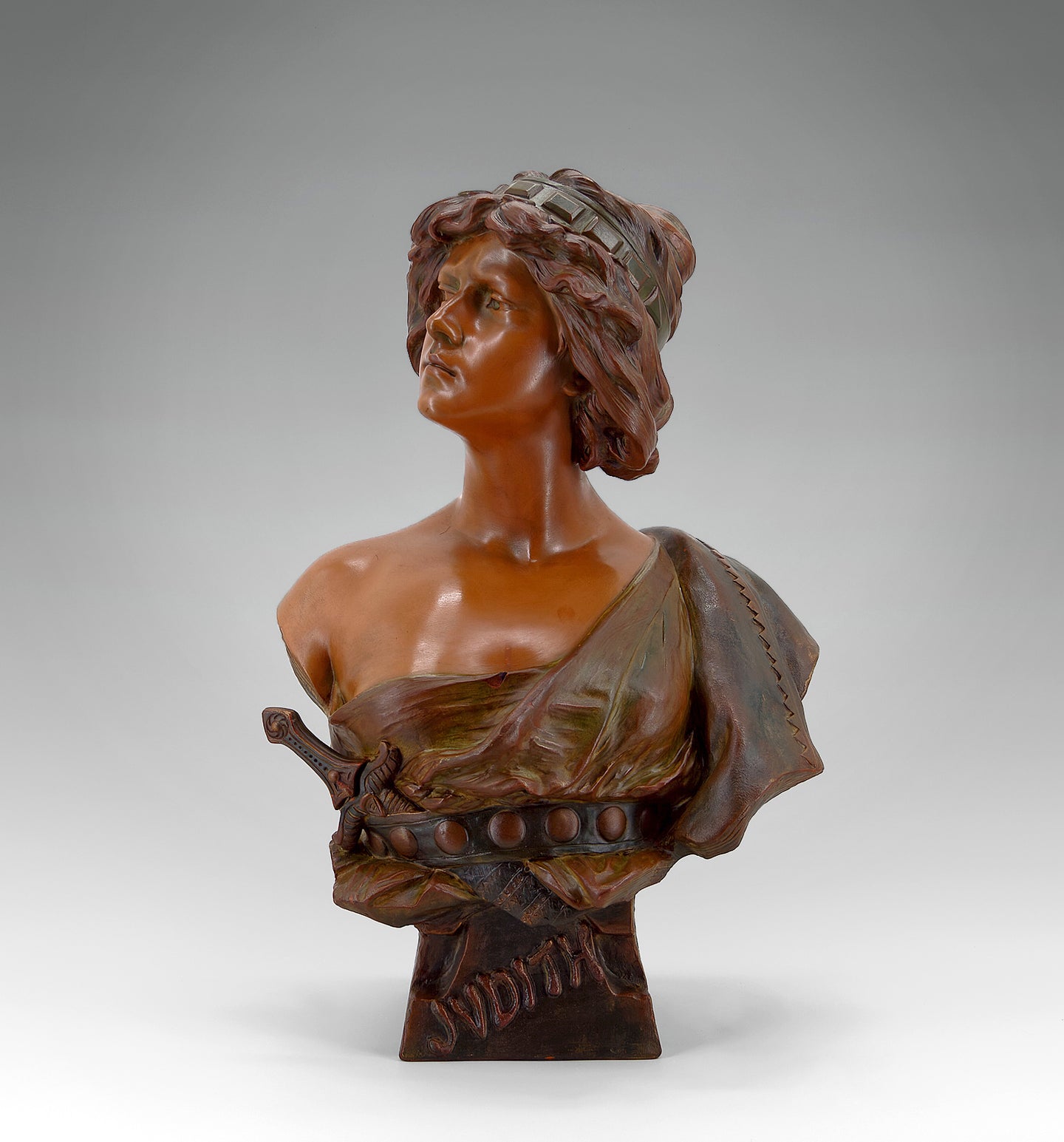 Buste de Judith en terre cuite par Ricardo Aurilli, circa 1900-1910