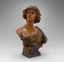 Cargar imagen en el visor de la galería, Buste de Judith en terre cuite par Ricardo Aurilli, circa 1900-1910
