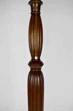 Charger l&#39;image dans la galerie, Lampadaire Art Deco en bois sculpté et opaline, France, circa 1925
