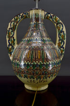 将图片加载到图库查看器，Important vase en céramique monté en lampe, Par El-Kharraz, Nabeul, Tunisie, début XXe
