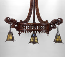 Загрузить изображение в средство просмотра галереи, Lustre néo gothique sculpté aux bouffons et lanternes, France, circa 1900
