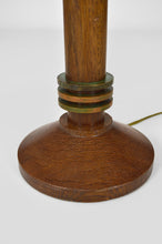 Charger l&#39;image dans la galerie, Paire de lampes Art Déco en bois et bronze patiné
