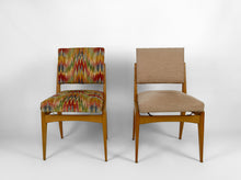 Charger l&#39;image dans la galerie, Paire de chaises Mid-Century Modern, France, circa 1950
