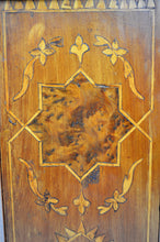 将图片加载到图库查看器，Table à thé Mauresque marquetée, Maroc, circa 1900
