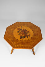 Load image into Gallery viewer, Table basse octogonale avec marqueterie florale

